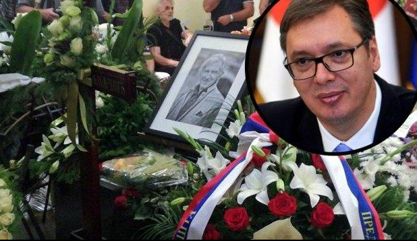 (FOTO) VELIKANU SRPSKOG GLUMIŠTA.... Evo kako se Aleksandar Vučić oprostio od Ljubiše Samardžića!