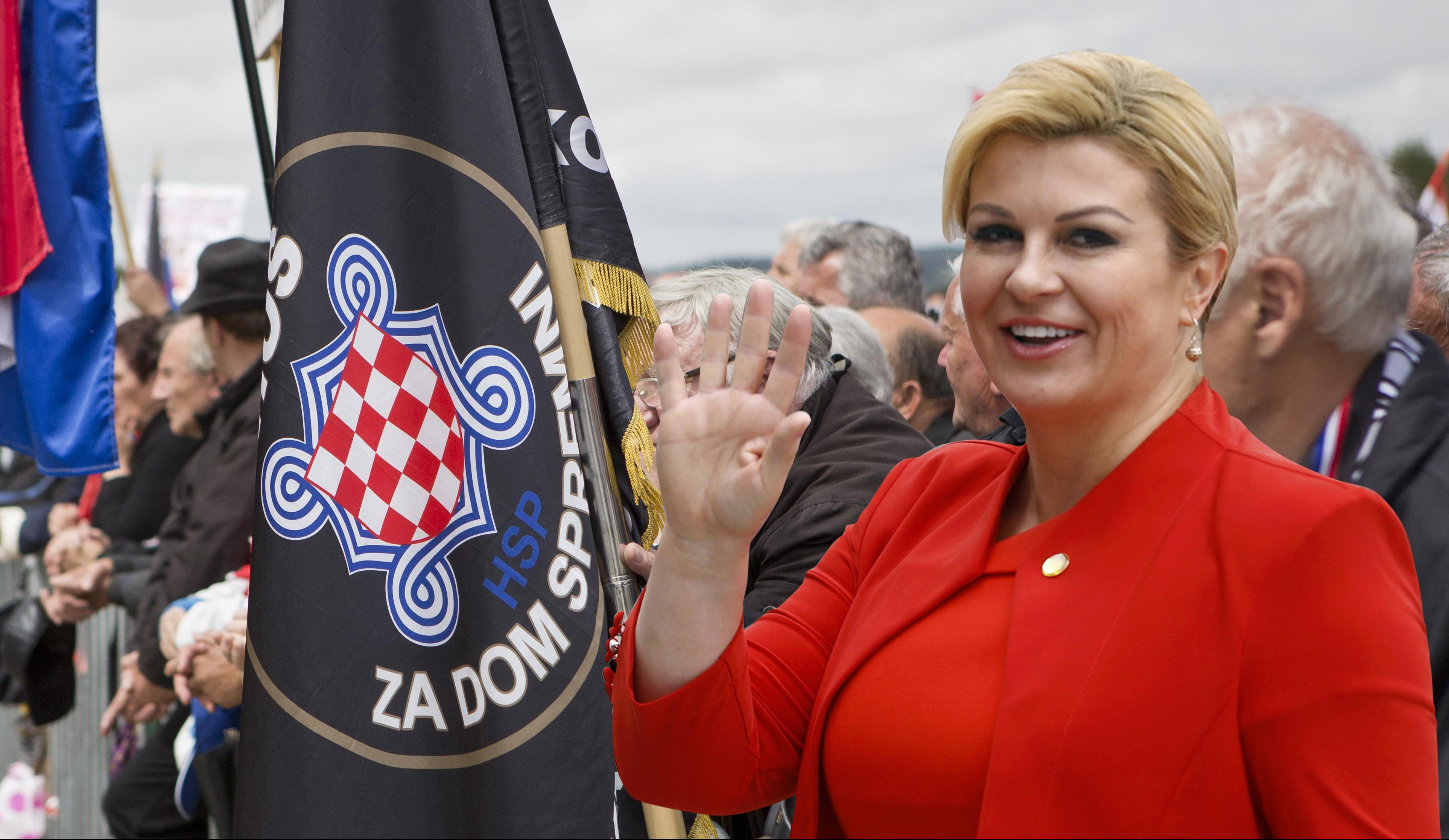 NACI KOLINDA NE MOŽE BEZ FAŠISTA: Predsednica Hrvatske na božićnom prijemu ugostila osuđenog NEONACISTU