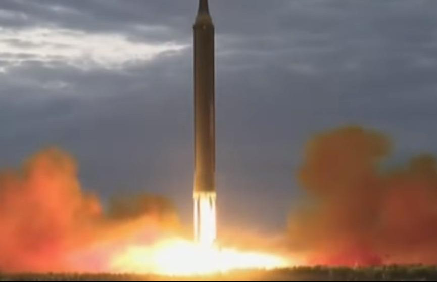 KIM OPET PROVOCIRA: Severna Koreja ispalila balističku raketu!