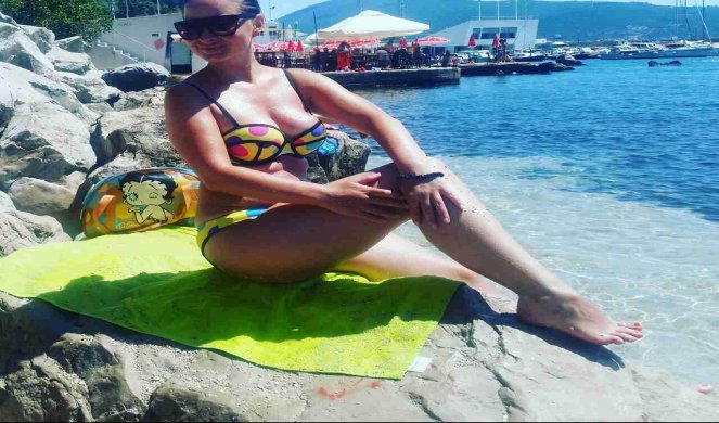 (FOTO) OOOOO... OBLINE ZA MEDALJU! Srpska glumica kida u kupaćem!