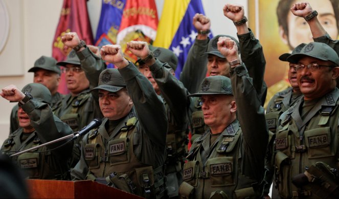 VENECUELA KLIZI U GRAĐANSKI RAT: Vojska lojalna Maduru, ne priznaje samoproglašenog Guaida