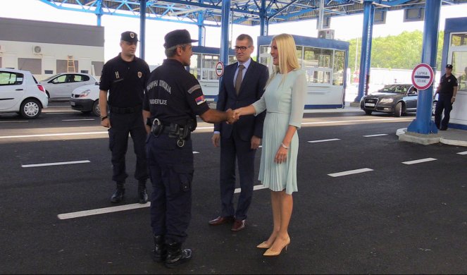 (FOTO) POPOVIĆ-IVKOVIĆ SA GP BATROVCI: Policijski službenici dobili najsavremeniju opremu, po uzoru na zemlje EU!