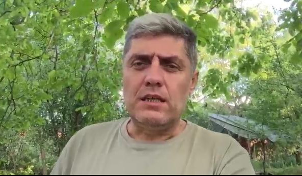 (VIDEO) POD MAČ, BATO! Dr Miroljub Petrović poručuje: ŽIVITE TAKO DA BUDETE VELIKI KAO NOVAK RAMOV!