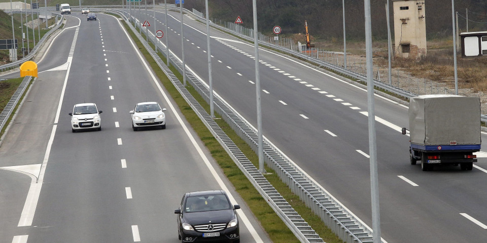 Usporen saobraćaj između Vladičinog Hana i Vranja zbog nesreće