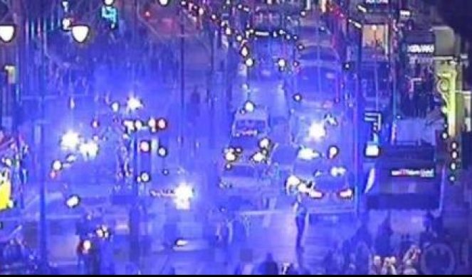 (VIDEO) UZBUNA U LONDONU: Taksi pregazio grupu pešaka, NIJE TERORIZAM?!