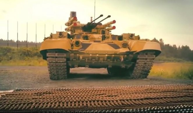 PUTIN PREGLEDAO "TERMINATORA"! Ruski predsednik upoznao mogućnosti najmoćnijeg borbenog vozila! (VIDEO)