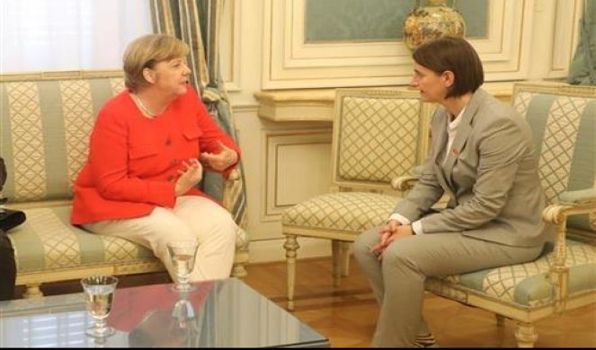 ANA BRNABIĆ U TRSTU: Angela Merkel pohvalila napredak Srbije i predsednika Vučića!