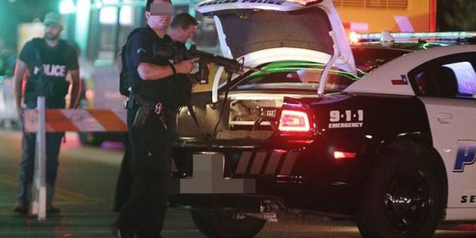 ŽESTOKA PUCNJAVA NA FLORIDI! 40 minuta divljao na autoputu, ranio troje, među njima jednog policajca!