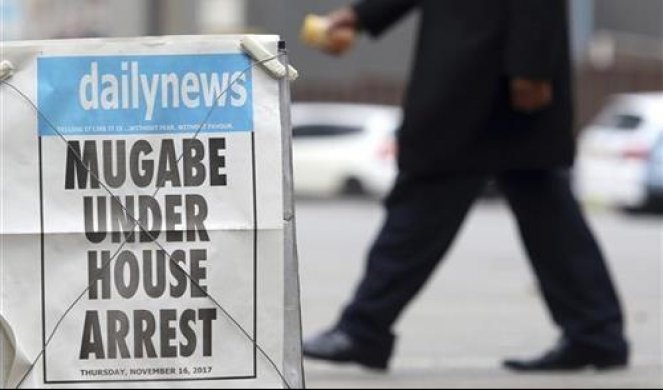 MUGABE NE DA OSTAVKU: Iako je u kućnom pritvoru, predsednik Zimbabvea odbija da se POVINUJE VOJNIM VLASTIMA!