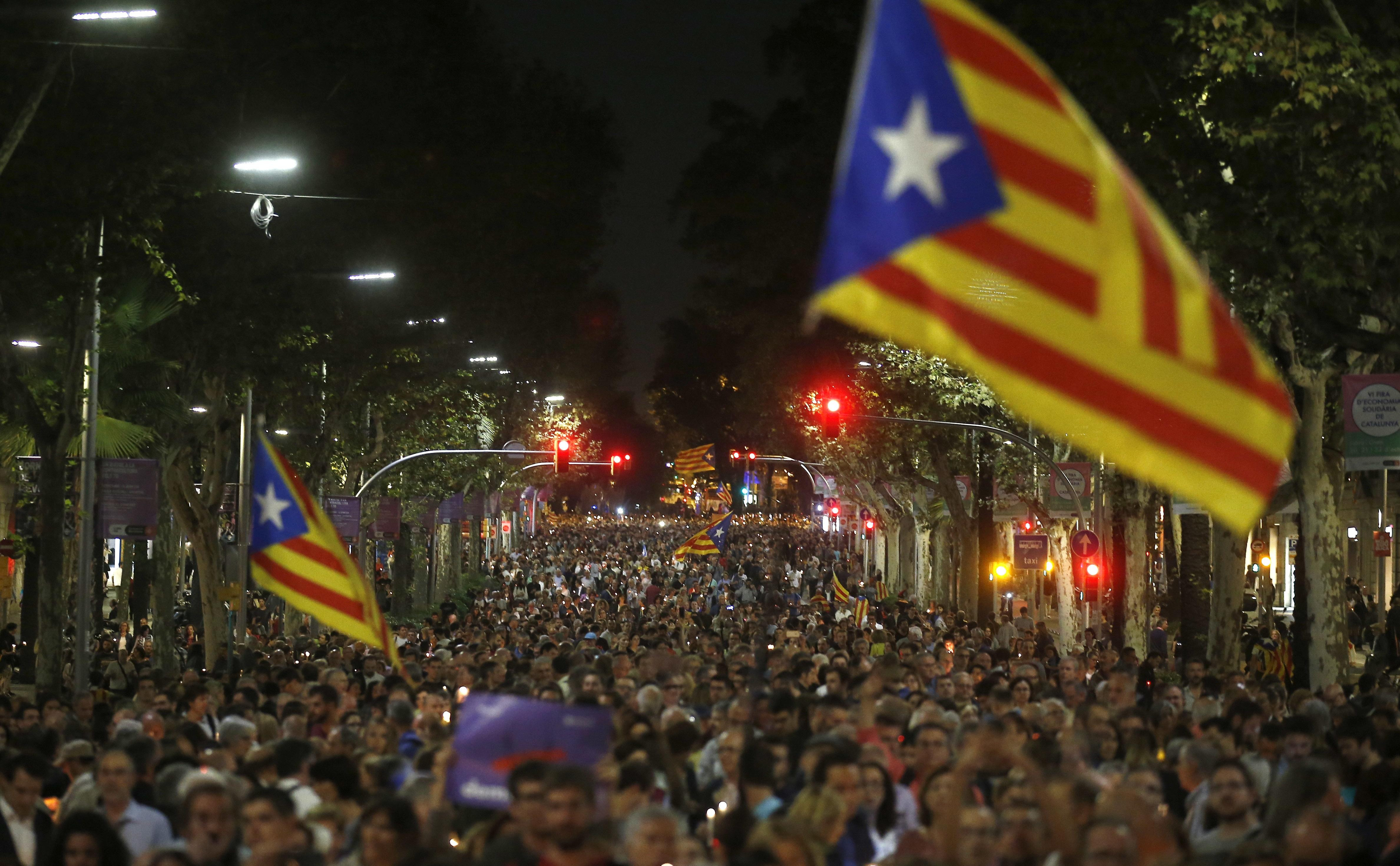 VLADA ŠPANIJE raspisuje vanredne izbore u Kataloniji!