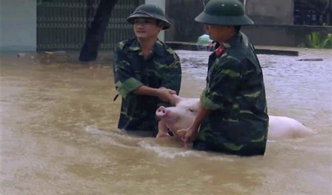 KATASTROFA: U poplavama i klizištima u Vijetnamu najmanje 37 mrtvih!