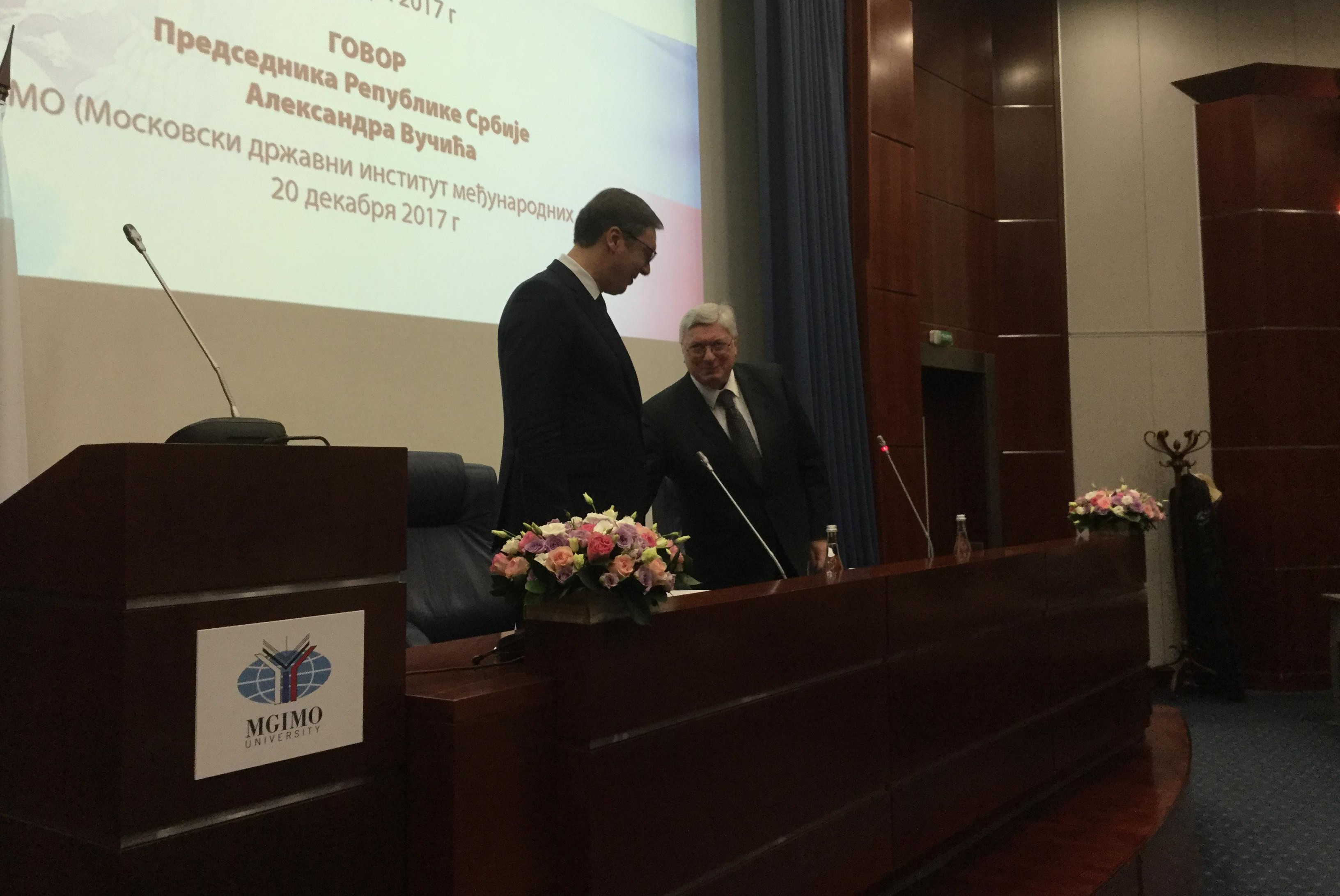 OTKRIVAMO! Predsednik Vučić dobio titulu POČASNOG DOKTORA Moskovskog državnog instituta!