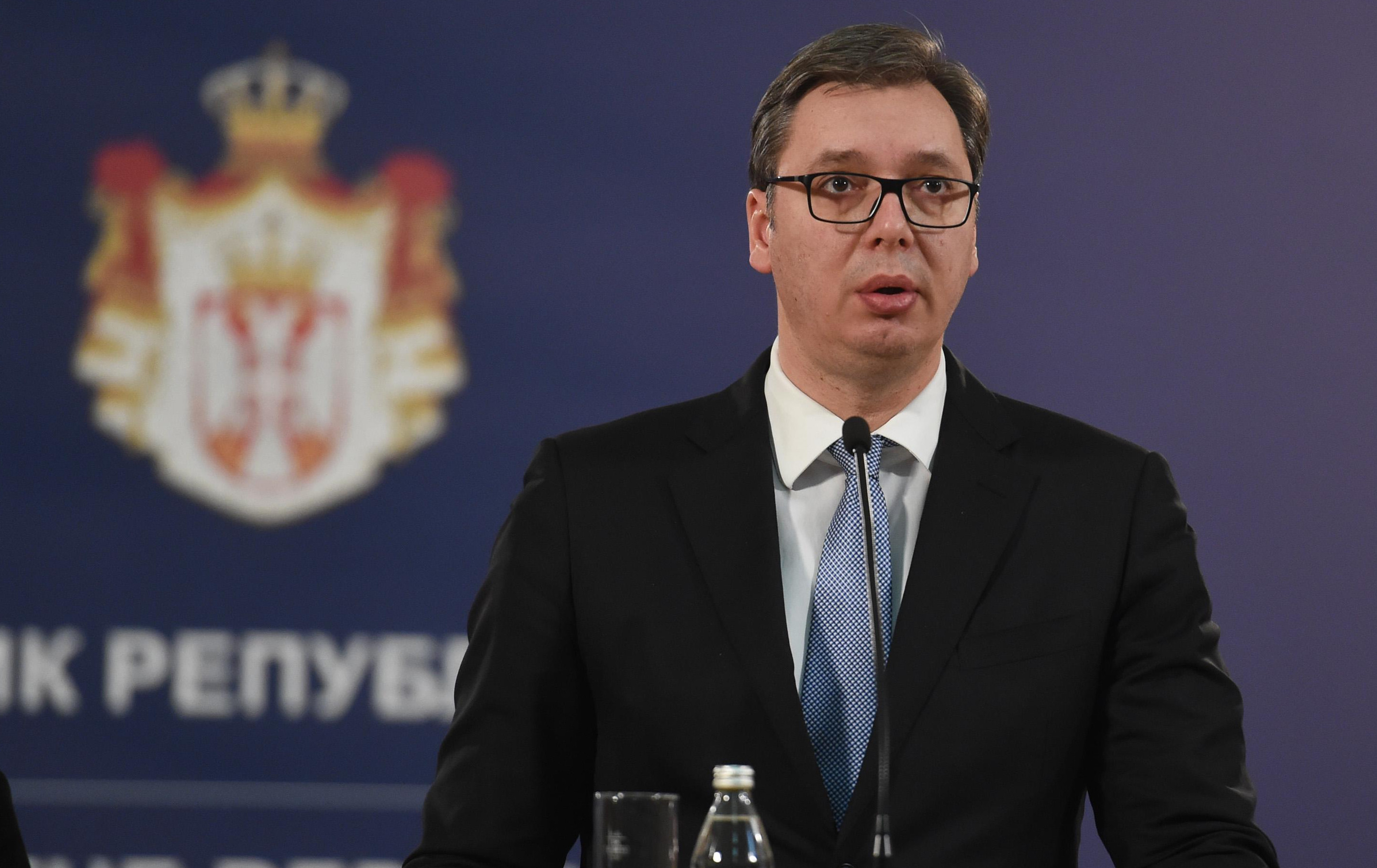 PREDSEDNIK SRBIJE U POSETI SRBIMA NA KiM: Vučić sprečio Šiptare iz ROSU da uđu na sever!