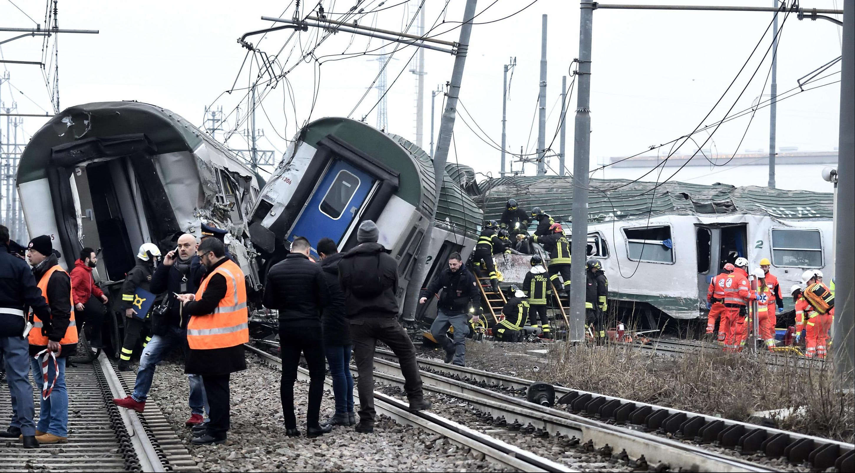 NESREĆA U AUSTRIJI! Sudar dva voza , IMA MRTVIH, 22 osobe povređene!