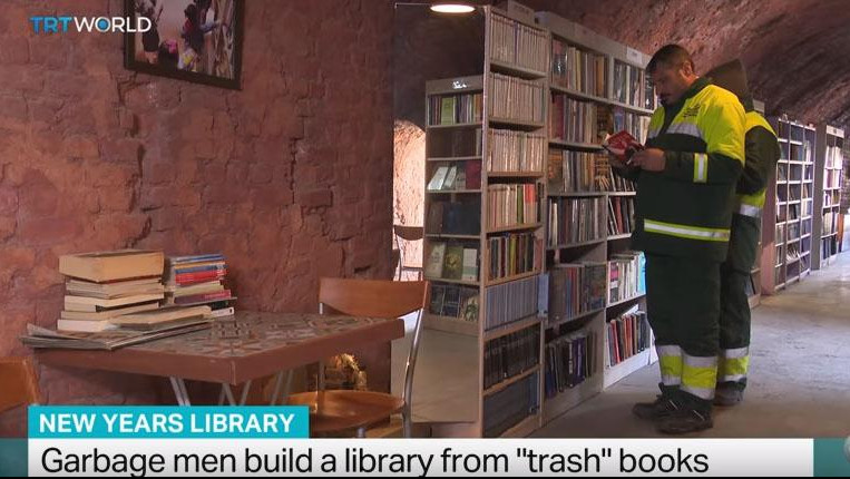 (VIDEO) RADNICI GRADSKE ČISTOĆE  otvorili biblioteku sastavljenu od knjiga iz otpada! KAKVI CAREVI!