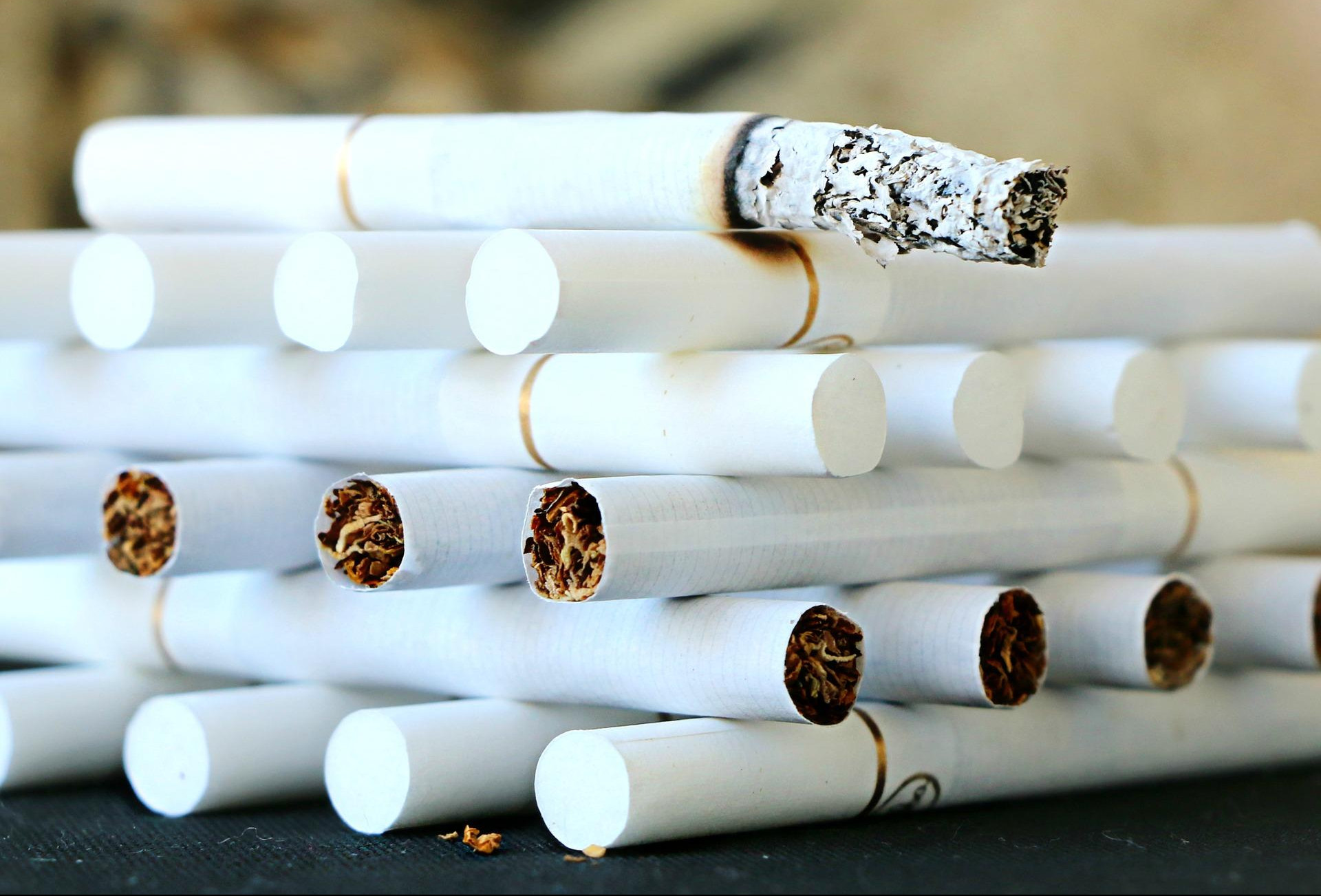 BAŠ ŽESTOK UDAR NA DŽEP PUŠAČA! Cigarete u Srbiji ponovo poskupele, OD CENA PAKLICE NEĆE VAM BITI DOBRO!