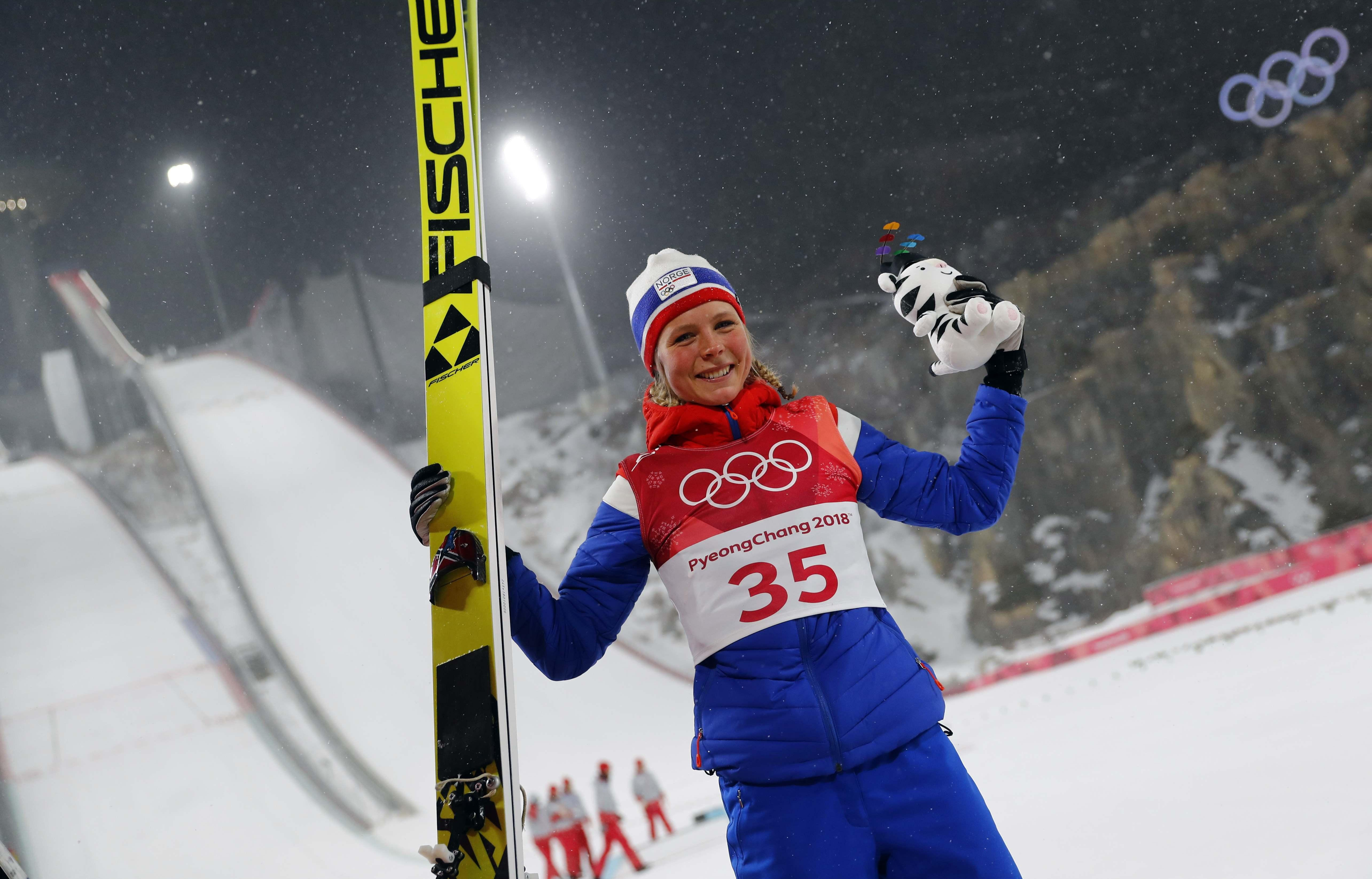 NOVO ZLATO ZA NORVEŠKU! Maren Lundbi šampionka u ski skokovima!