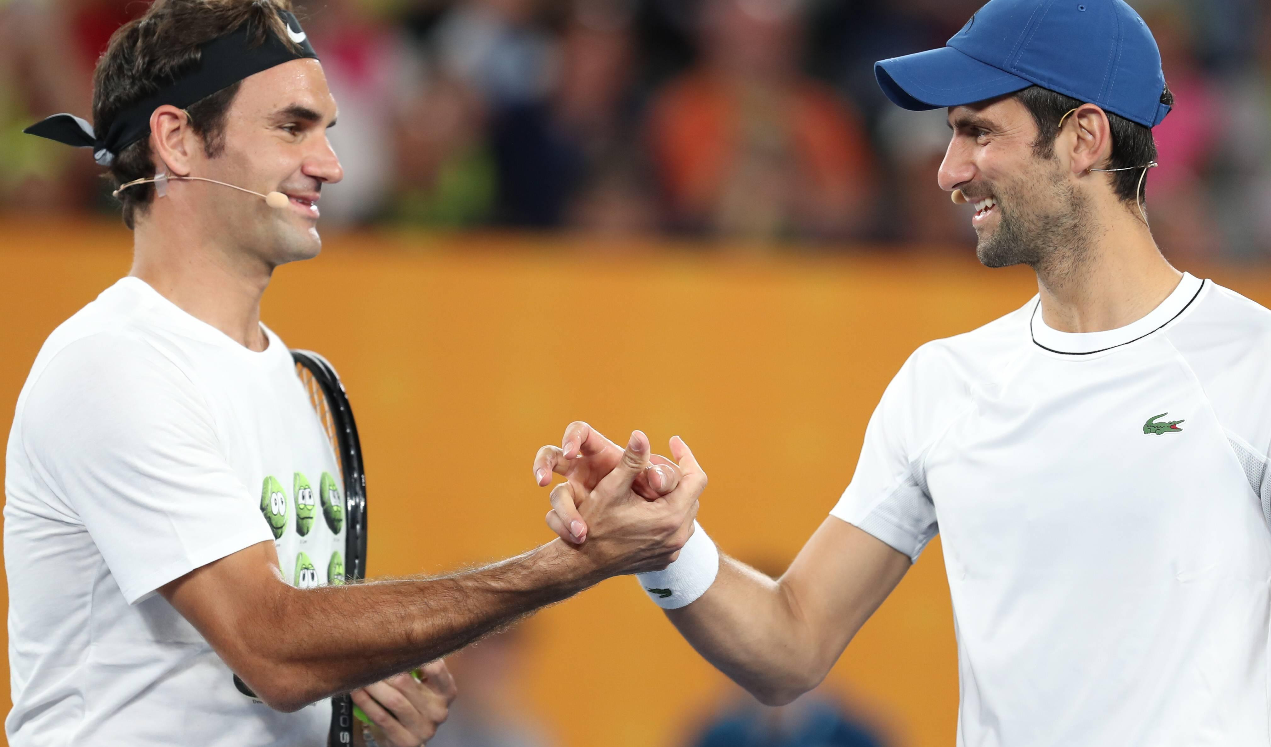 (FOTO) VELIKI NOVAK! Đoković čestitao rivalu Federeru povratak na tron!
