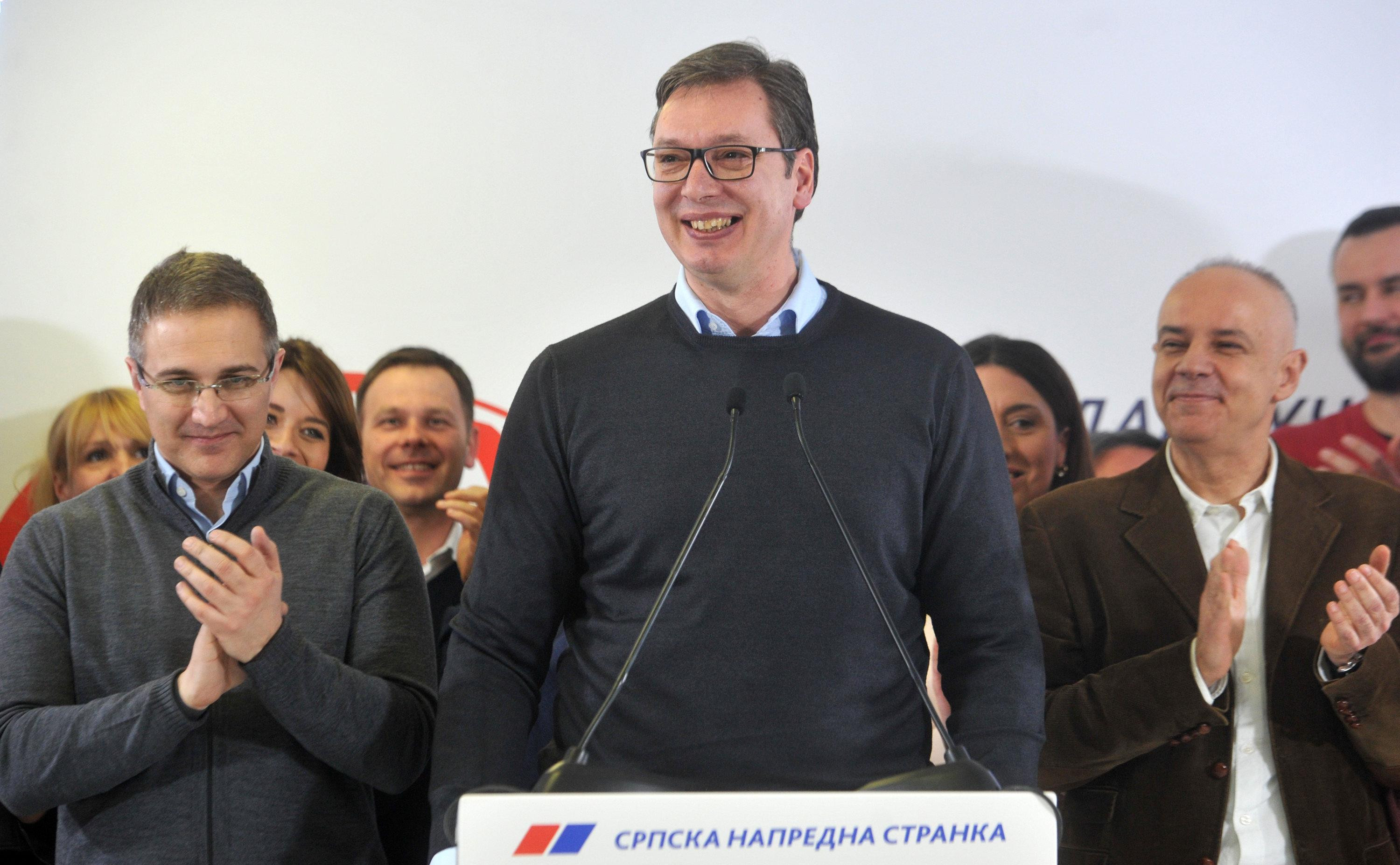 UBEDLJIVO NAJJAČI! Vučića i SNS podržava 53,3 odsto građana Srbije, ostali daleko ispod naprednjaka!