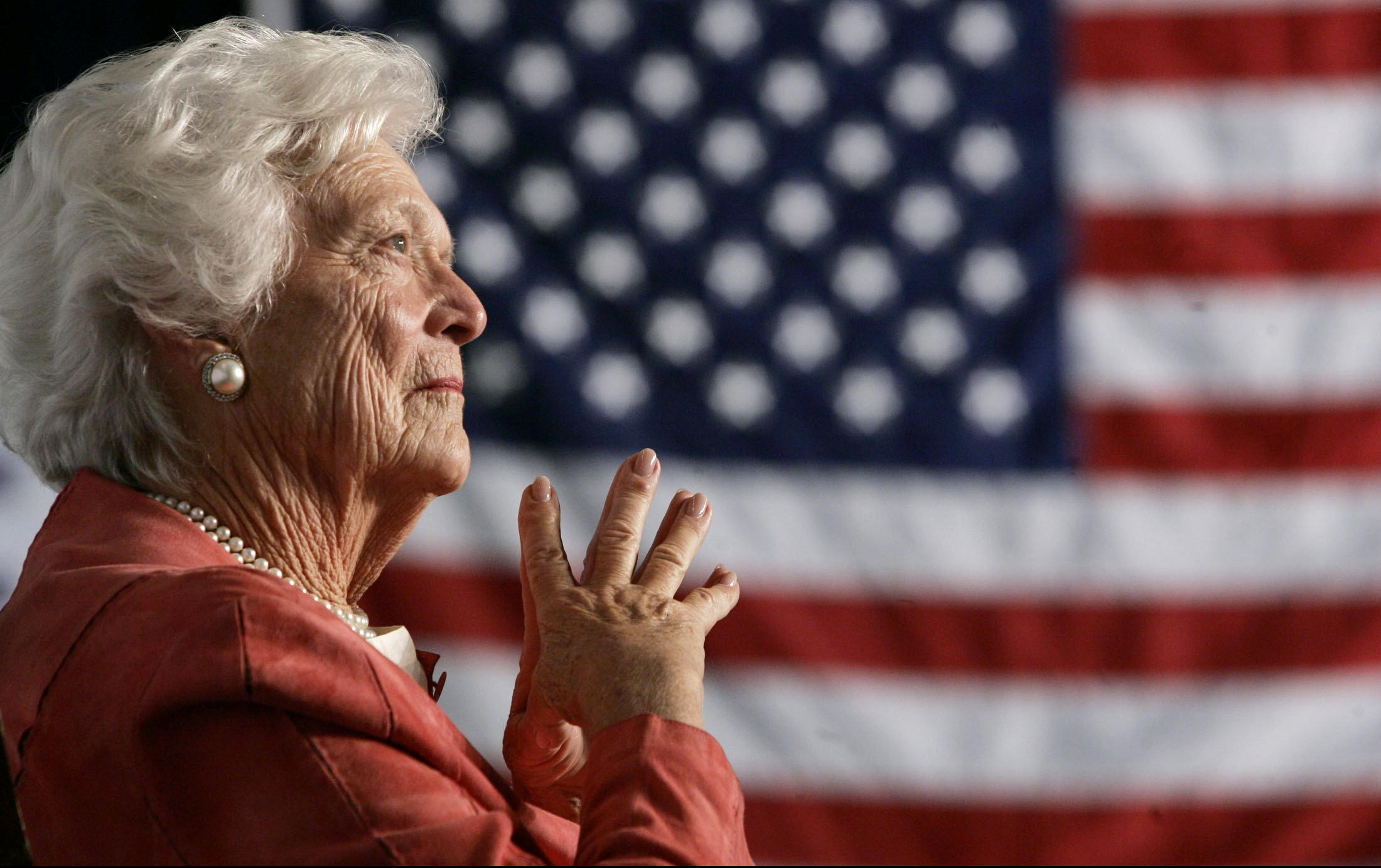 NJU JE STVARNO VOLELA AMERIKA! U 92. godini preminula bivša prva dama Barbara Buš!