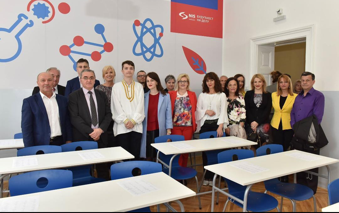 ​ENERGIJA ZNANJA! Gimnazija u Pirotu dobila učionicu za ruski jezik uz podršku NIS-a!