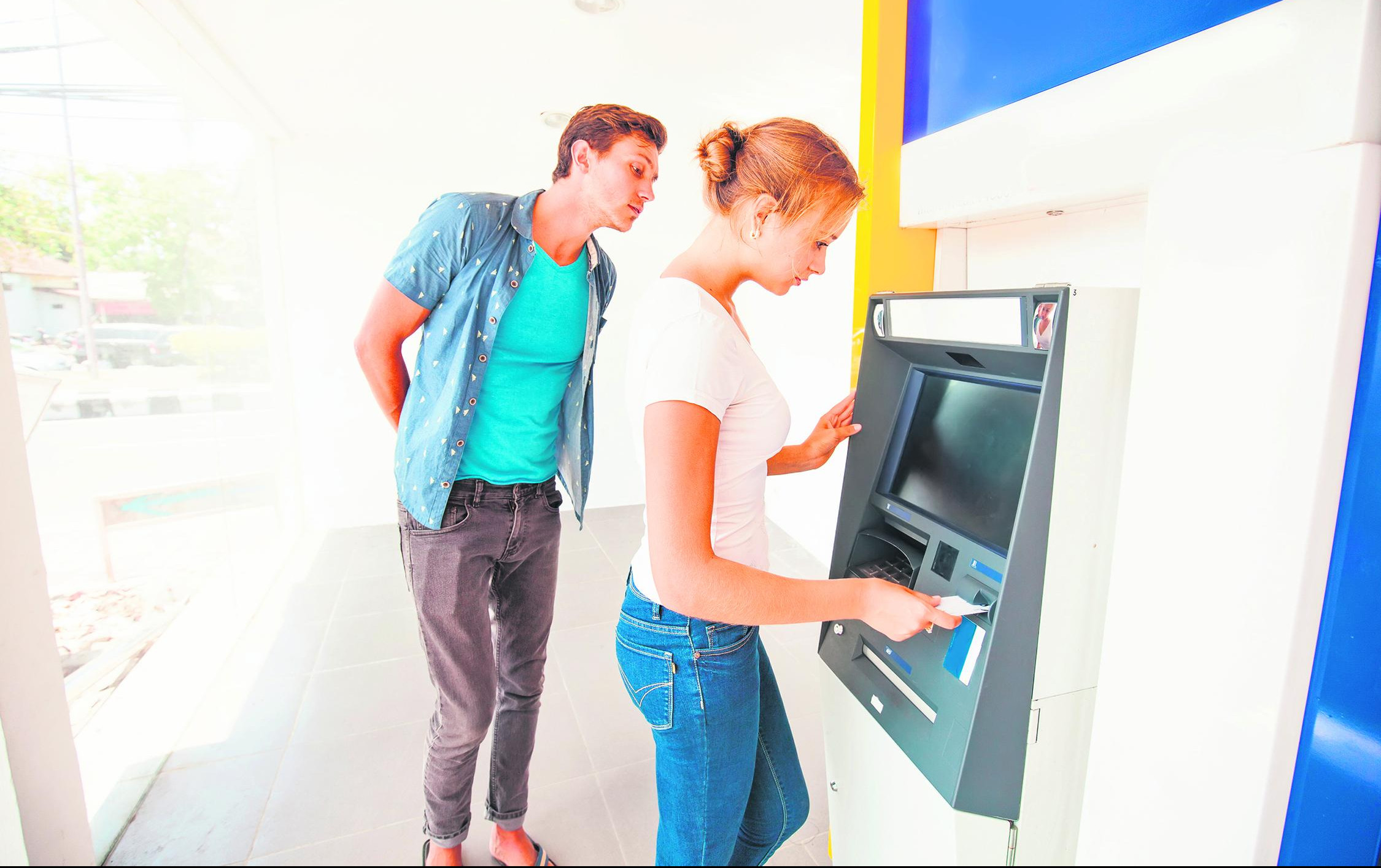 (VIDEO) POHAPŠENA BUGARSKA BANDA! Evo kako su preko bankomata krali novac Beograđana!