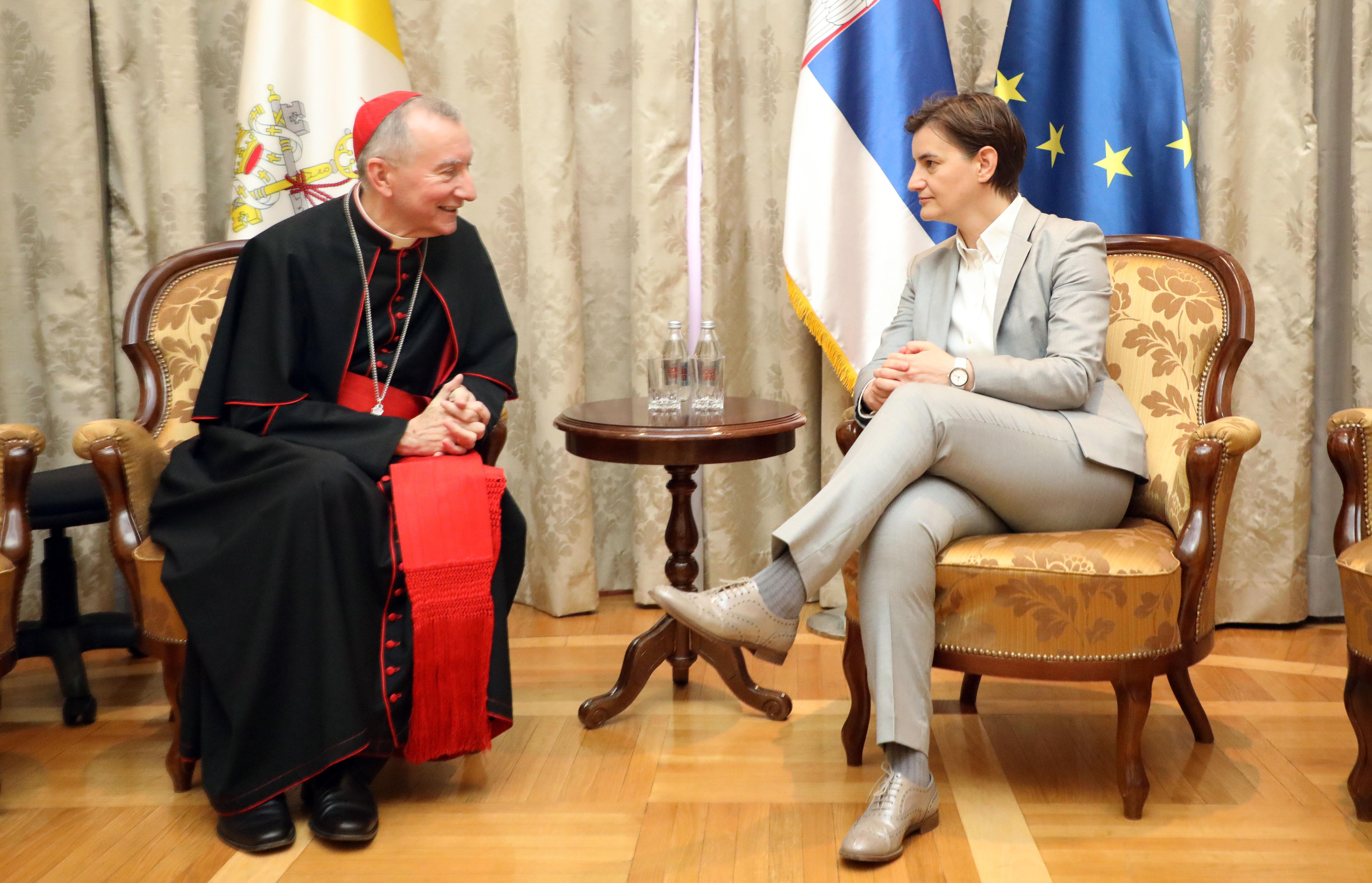 (FOTO) BRNABIĆ I PAROLINO razgovarali o odnosima i saradnji Srbije i Vatikana