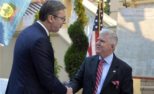 PRIJEM U AMBASADI SAD:  Ameri proslavili Dan nezavisnosti,  predsednik Vučić čestitao ambasadoru Skotu!