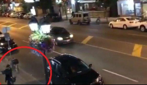 (FOTO/VIDEO) KRVAVA NOĆ U TORONTU: Pomahnitali napadač pucao na sve što se kreće, DVOJE UBIO I RANIO JOŠ 14 LJUDI!