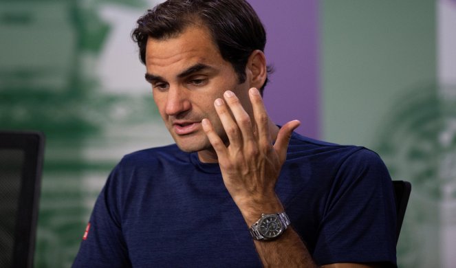 TRENER NA TERENU NI ZA ŽIVU GLAVU! Federer oštro protiv konsultovanja kao kod dama