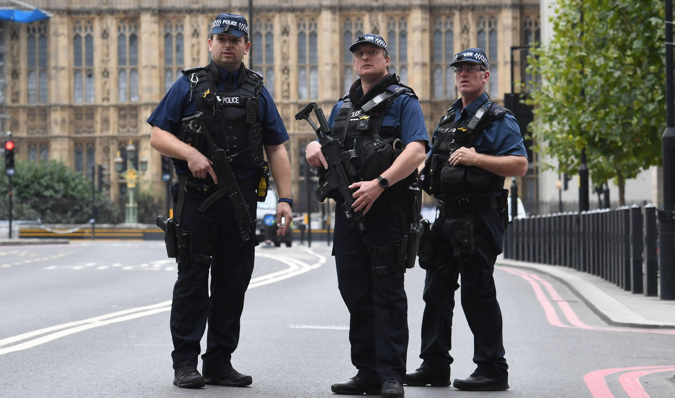 POLICIJSKI KORDONI U LONDONU: Lažna uzbuna u Banci Engleske