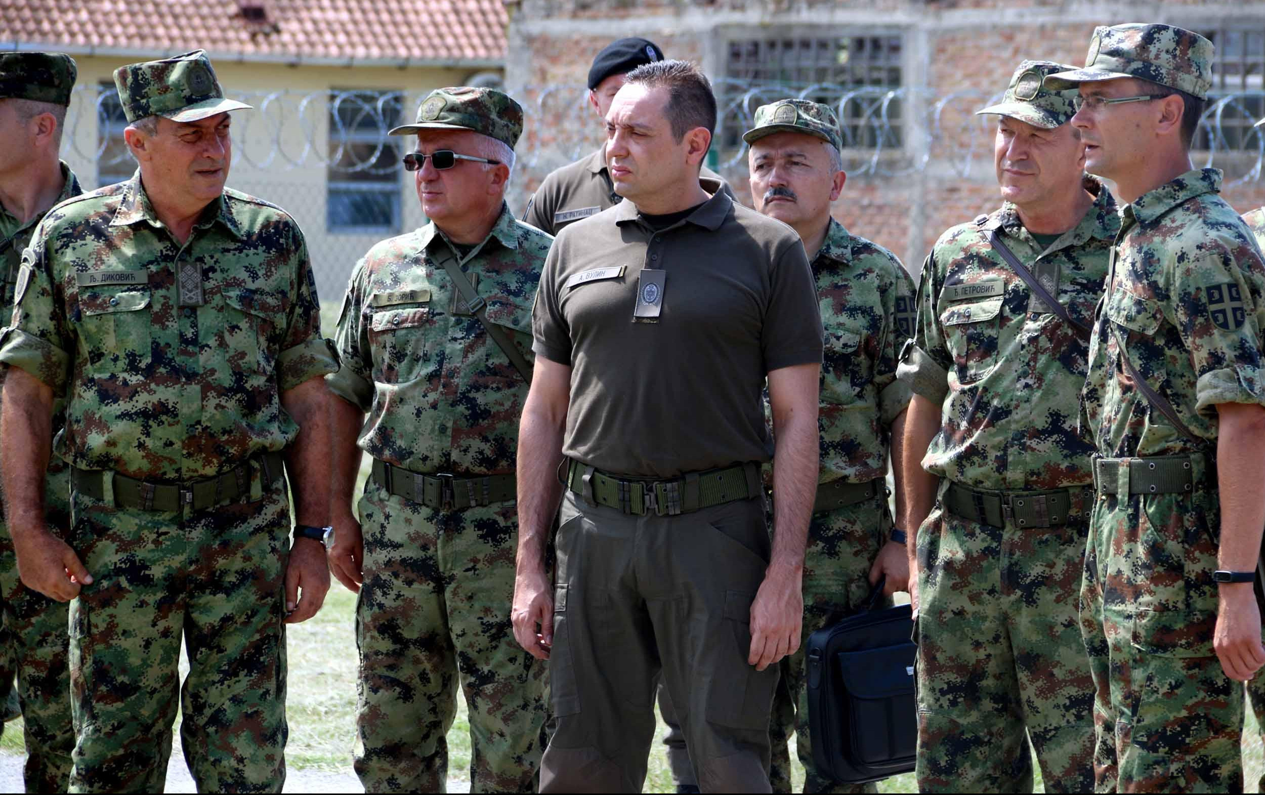 MINISTAR VULIN: Srbija uvodi generalski ispit