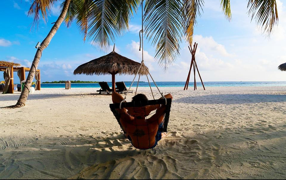 ŽELITE NA MALDIVE, TAJLAND ILI BALI? Evo koje se svetske destinacije otvaraju za turiste