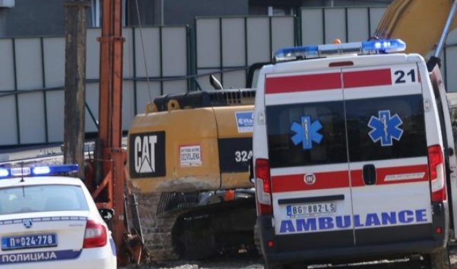 Vozač na gradilištu u Beogradu upalio mašinu i prešao preko žbuna: Kada je video šta se tamo nalazi, UŽASNUO SE