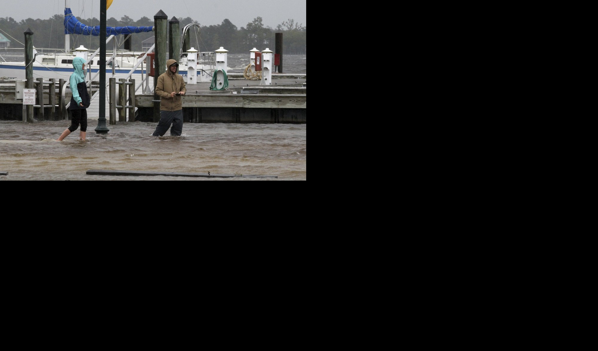 (VIDEO) SAD NA UDARU URAGANA FLORENS: Meteorolozi upozoravaju da nivo reka dramatično raste!