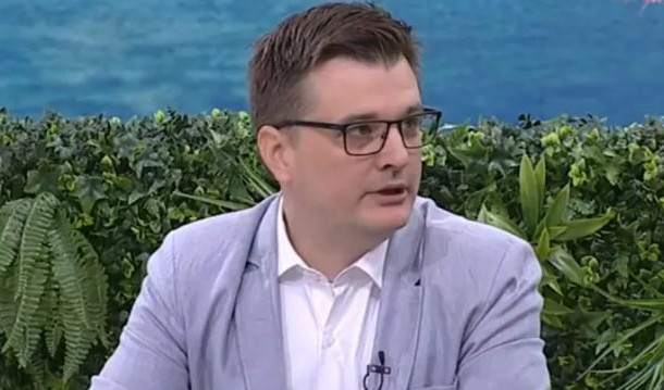 JOVANOV: Vučić ne vređa rektorku, on samo govori istinu