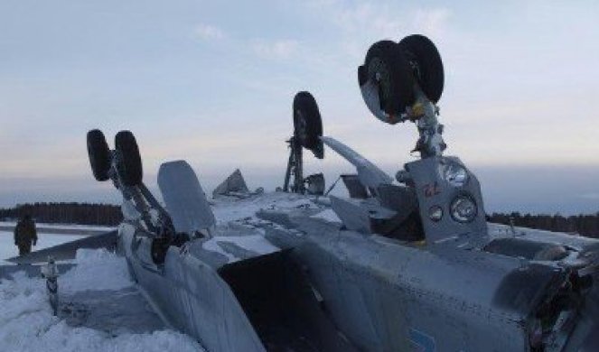 (VIDEO) SRUŠIO SE RUSKI MiG- 31: Piloti uslepi da se katapultiraju, NA MESTU PADA VATRA GUTA OSTATKE LETELICE!