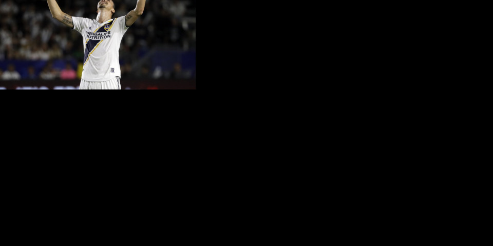 GOVORIO MI JE DA SAM JADAN! Baloteli otkrio kako ga je Ibrahimović MALTRETIRAO!