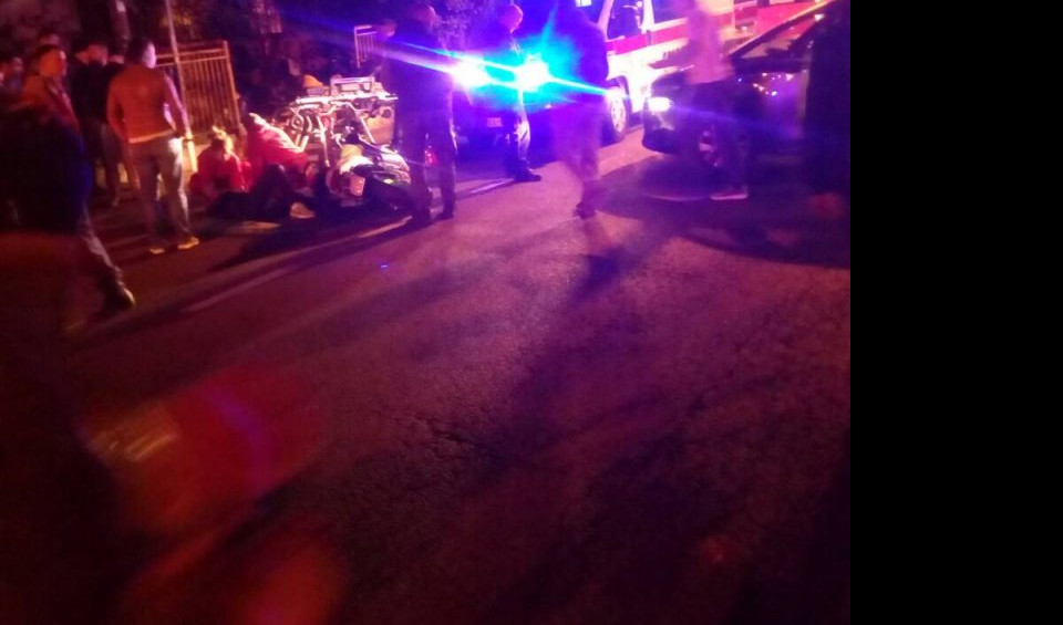 UDES U KUMODRAŠKOJ ULICI:  Automobilom pokosio motociklistu i blokirao saobraćaj!