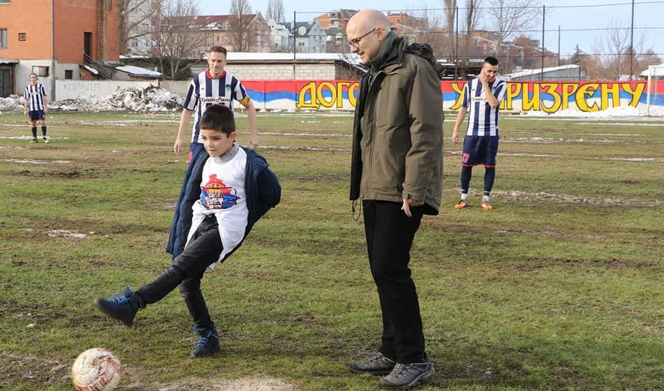 (FOTO) HUMANOST NA DELU! U Novom Sadu odigrana utakmica za Srbe sa Kosova