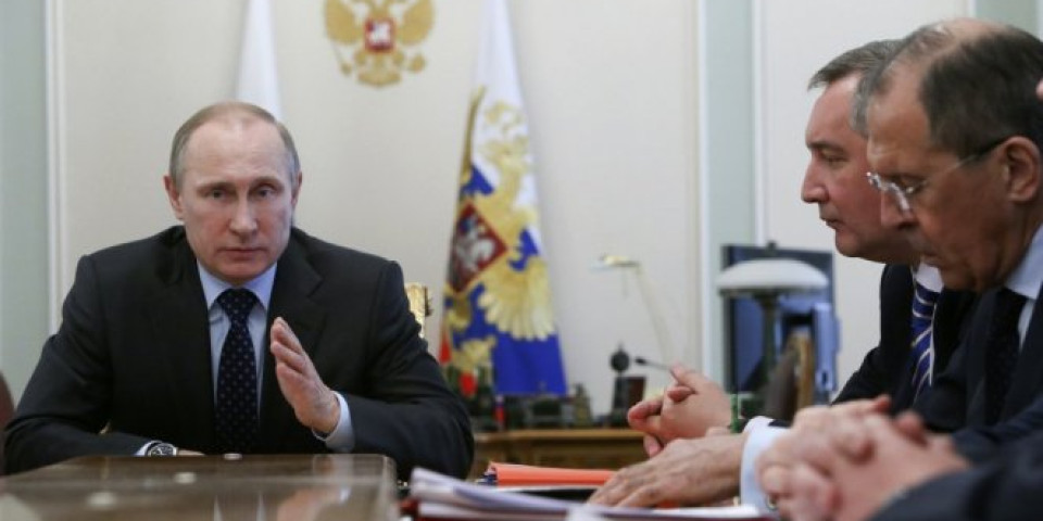 ŠTA ĆE BITI SA ROGOZINOM?! Peskov se oglasio i progovorio o NOVOJ DUŽNOSTI Putinovog miljenika!