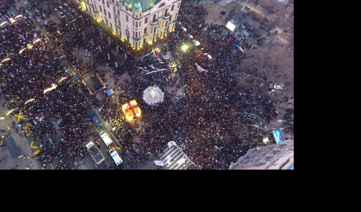 (FOTO/VIDEO) PREBROJ OVO, JEREMIĆU! Da li je na tvojim i Đilasovim protestima nekad bilo ovoliko ljudi?
