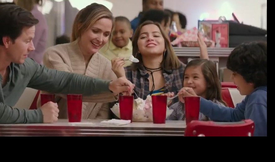 (VIDEO) AKO VOLITE KOMEDIJE... "Instant porodica" u bioskopima