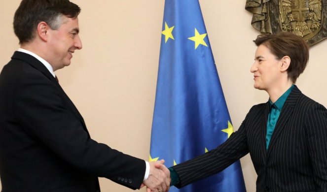 BRNABIĆ I MEKALISTER: Vlada posvećena modernizaciji zemlje i reformama!