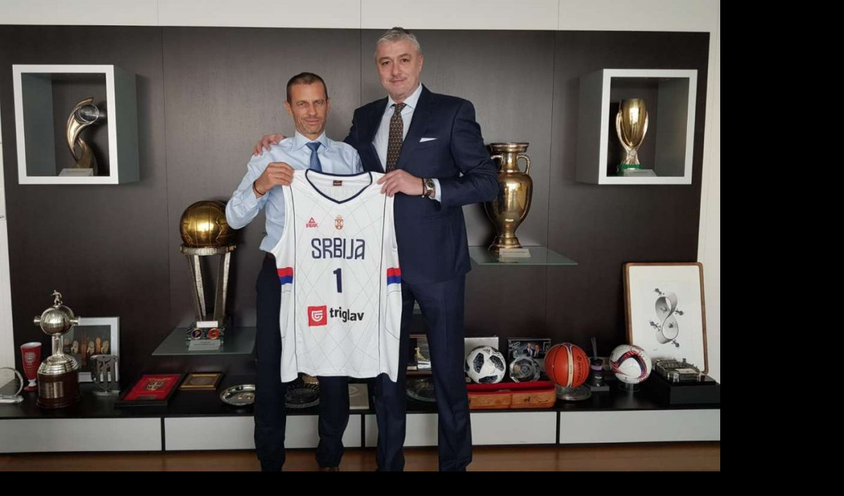 FUDBAL I KOŠARKA ZAJEDNO! Predsednik UEFA Čeferin ugostio Danilovića i Tomaševića!