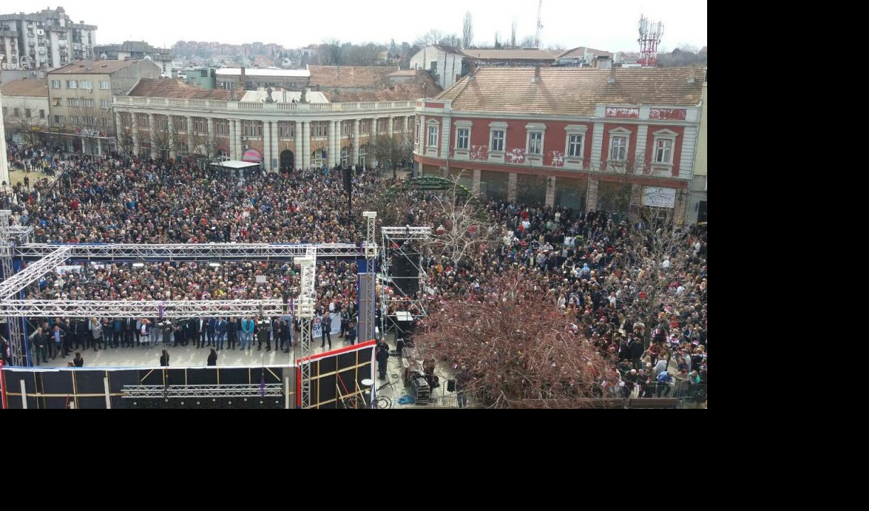 (VIDEO/FOTO) OVOME SE NIKO NIJE NADAO! Vučić u Smederevu govorio pred više od 10.000 ljudi, SPEKTAKULARAN SKUP NADMAŠIO SVA OČEKIVANJA!