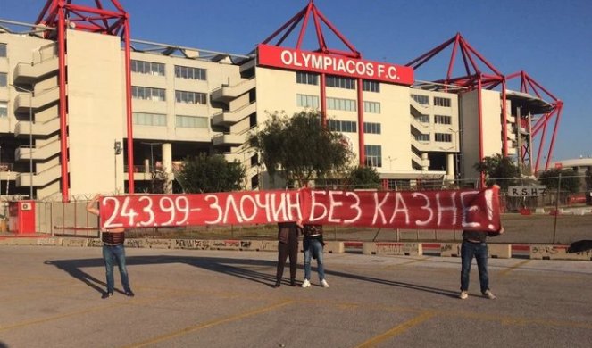 (FOTO) GRCI NIKADA NE ZABORAVLJAJU! Navijači Olimpijakosa poslali snažnu poruku podrške srpskom narodu!