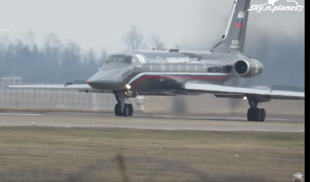 (VIDEO) POLETEO RUSKI "CRNI BISER"! Napravljen je na bazi  Tu-134, OVO MU JE PRVI LET POSLE REMONTA!
