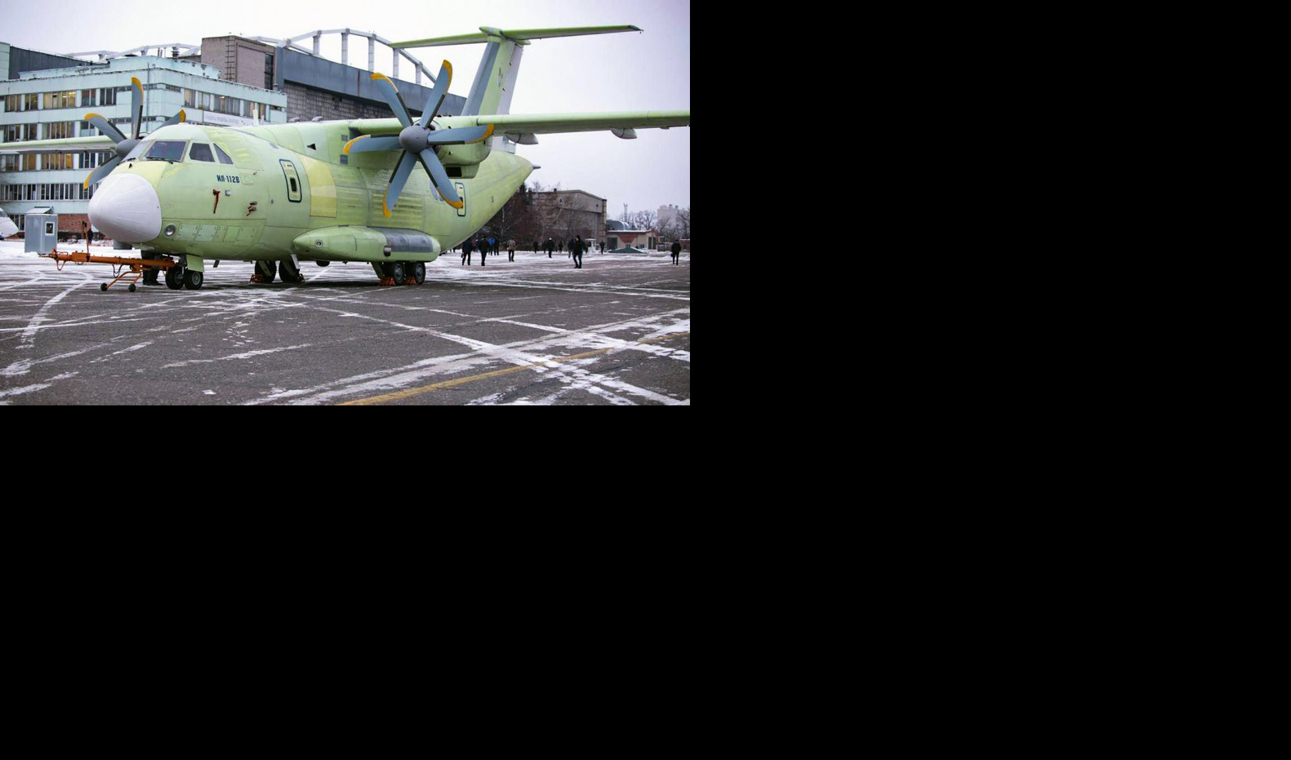 (VIDEO) GRMI AERODROM: PRVI LET NAJNOVIJEG RUSKOG VOJNOG AVIONA! Ukrajinski An-26 je odleteo svoje?