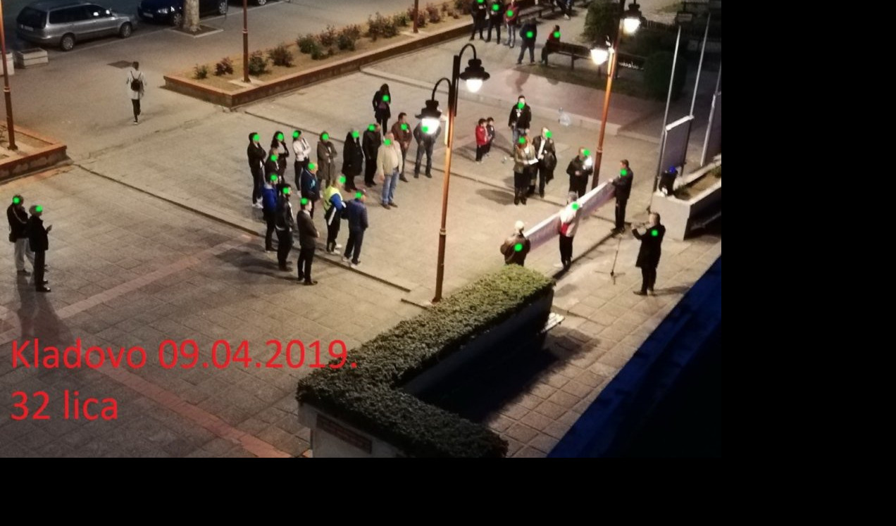 (FOTO) NIŽE NE MOŽE! Opozicija dotakla SAMO DNO! Na protestu u Kladovu samo 32 šetača!